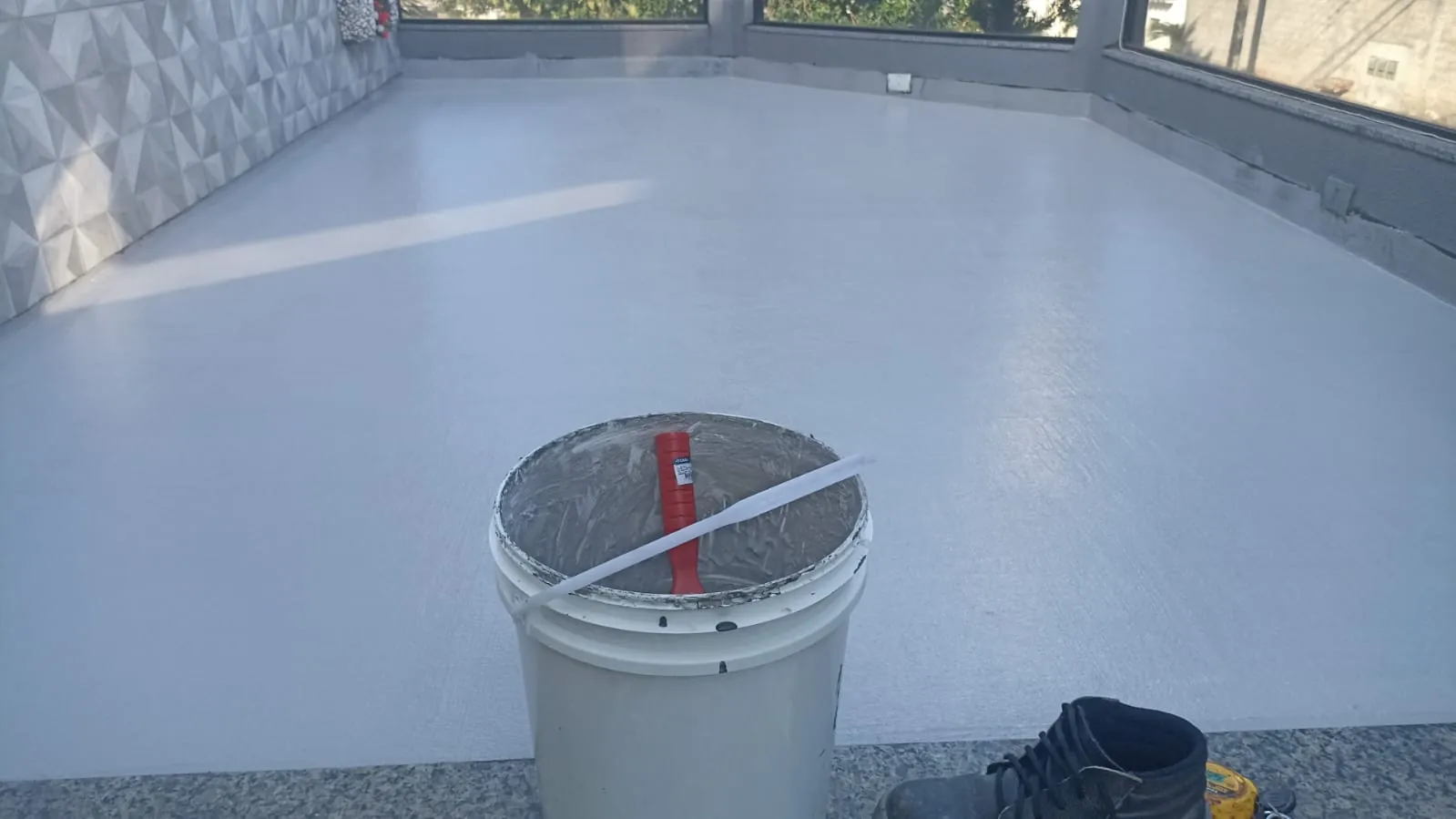 Piso impermeabilizado com manta líquida